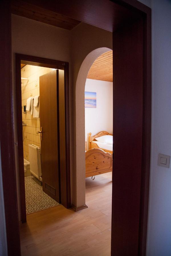 Gaestehaus Haeuser Linden  ภายนอก รูปภาพ