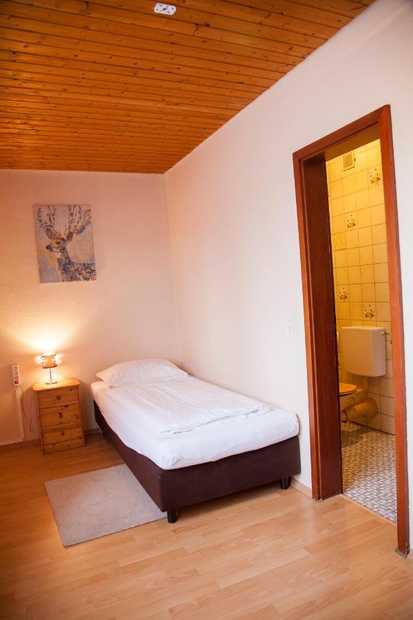 Gaestehaus Haeuser Linden  ภายนอก รูปภาพ