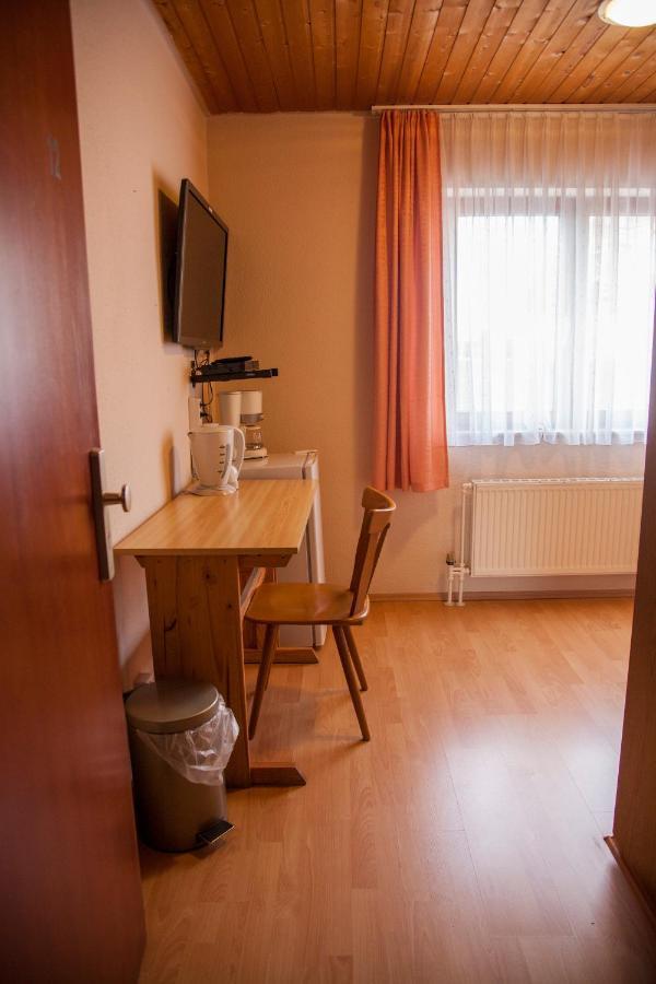 Gaestehaus Haeuser Linden  ภายนอก รูปภาพ